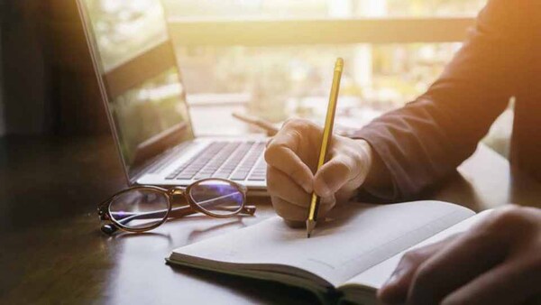 Taller de escritura creativa con Lia Colombino, en Tragaluz