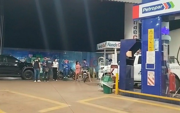 Motochorros asaltan gasolinera; roban dinero y una escopeta - La Clave