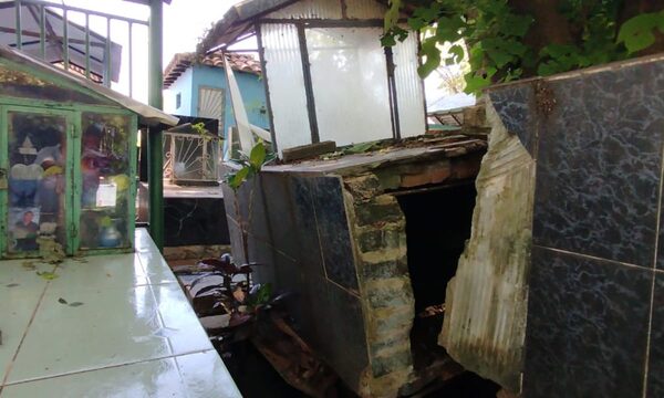 Panteones sumidos en el abandono