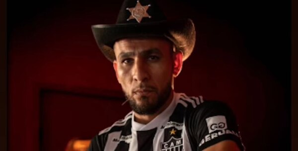 Versus / Apareció el "Sheriff": El picante posteo de Junior Alonso contra River Plate