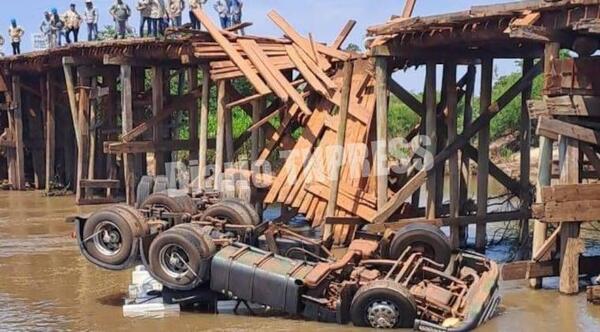 Camionero perdió la vida al colapsar un puente de madera sobre río Monday – Diario TNPRESS