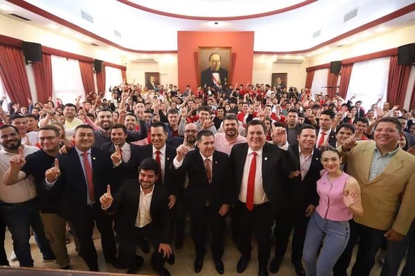 ANR suma a 400 jóvenes del Guairá a sus filas - ADN Digital