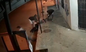 Agreden a trabajador para robarle el celular