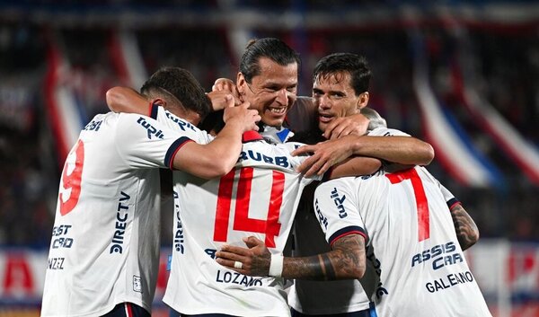 Versus / Santander impulsa a Nacional hacia las semifinales de la Copa Uruguay