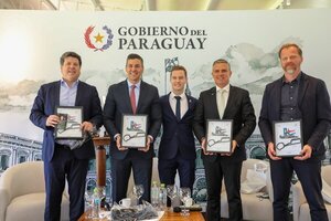 Paraguay se proyecta al mundo a través de jóvenes pilotos • PARAGUAY TV