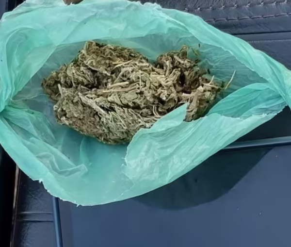 Capturan a dos jóvenes por transportar marihuana en Itá