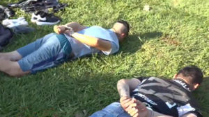 Supuestos asaltantes estaban de fiesta y fueron atrapados por la Policía en Ñemby