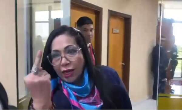 Video: así respondió Yamy Nal las consultas sobre presunto planillerismo - Política - ABC Color