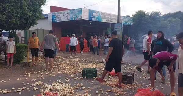 Diario HOY | Comerciantes opusieron resistencia a operativo anticontrabando en Cnel. Oviedo