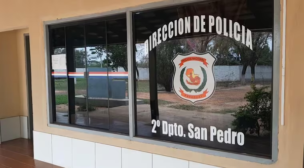 Imputan a jefe policial por presunta coacción sexual y violación - Noticiero Paraguay