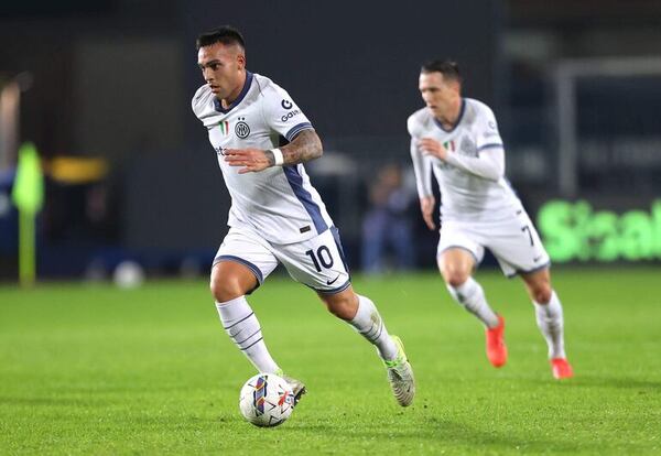 Lautaro y Frattesi mantienen al Inter en la pelea - Fútbol Internacional - ABC Color