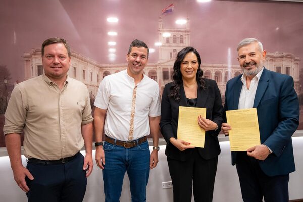 Gobierno firmó contrato para la pavimentación de los 10 km entre Hohenau y Puerto Paredón - .::Agencia IP::.