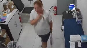 Mujer finge ser paciente, se sacó hasta sangre y todo para robar a una doc