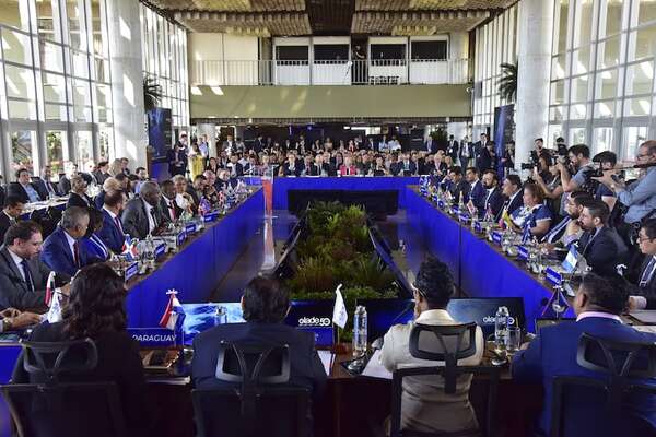 Permiso para que Brasil compre energía paraguaya es prioritario, según autoridad brasileña - Economía - ABC Color