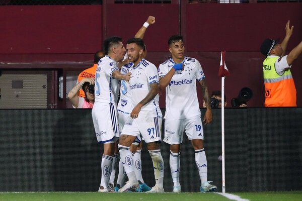Cruzeiro se impone en su visita a Lanús y es el primer finalista de la Sudamericana - 1000 Noticias