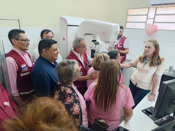 Inauguran nuevo mamógrafo y equipos modernos en el Hospital Distrital de Coronel Bogado