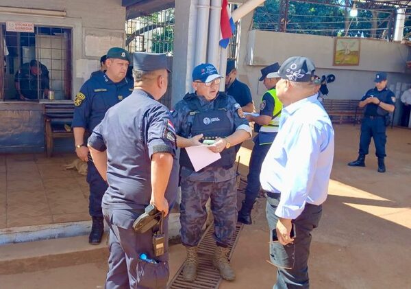 Trasladan a 24 presos de cárcel de CDE a Minga Guazú