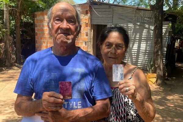 Adultos Mayores pueden inscribirse gratuitamente en web del MDS para acceder a la Pensión Alimentaria
