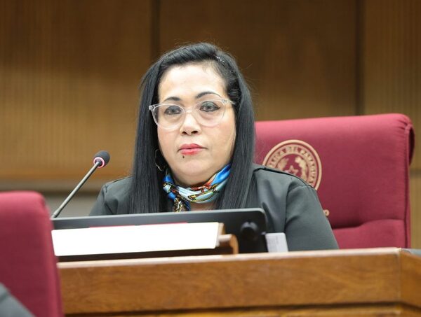 Abogada revela irregularidades en el caso de la senadora Norma Aquino · Radio Monumental 1080 AM