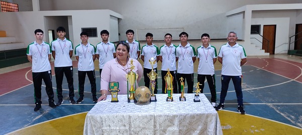 Alumnos del Colegio Nacional San Miguel de Cambyreta se Preparan para los Juegos JEEN en Fase Nacional