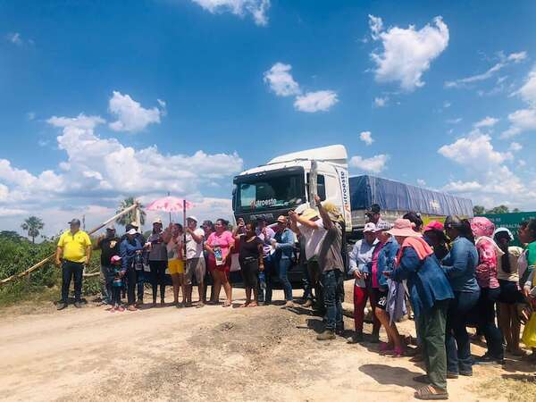 Pobladores del Alto Paraguay se manifestaron por el pésimo servicio de la ANDE - Noticias del Chaco - ABC Color