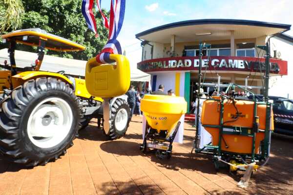 Gobierno entrega más de G. 719 millones de inversión para la producción agrícola de Itapúa - .::Agencia IP::.