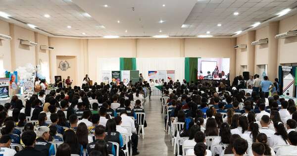 La Nación / Estudiantes concepcioneros expusieron sobre prevención de violencia en niños
