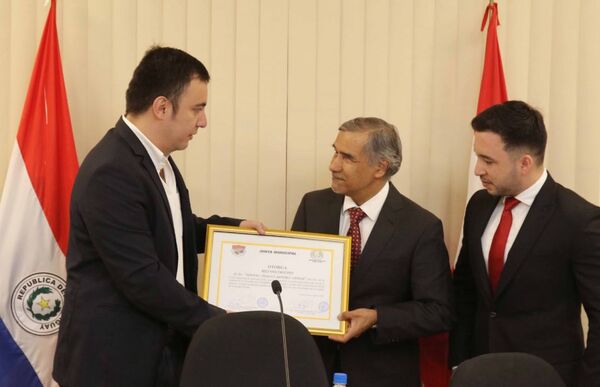 Reconocieron a ministro Ramírez Candia por su trayectoria en el ejercicio del derecho