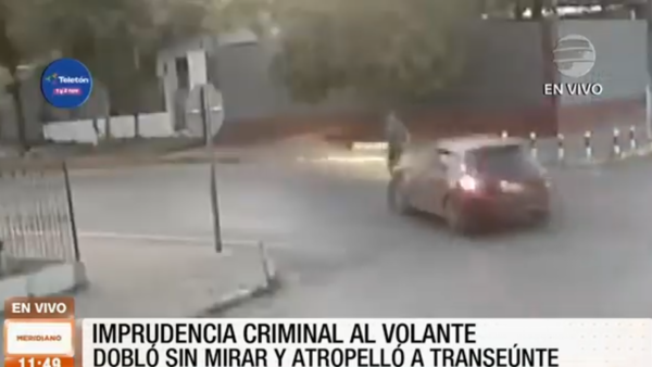 Dobló sin mirar y atropelló a un transeúnte