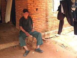 Carapeguá: abuelo de 89 años, que vive en extrema pobreza, pide ser reintegrado al Programa de adultos mayores  - Nacionales - ABC Color