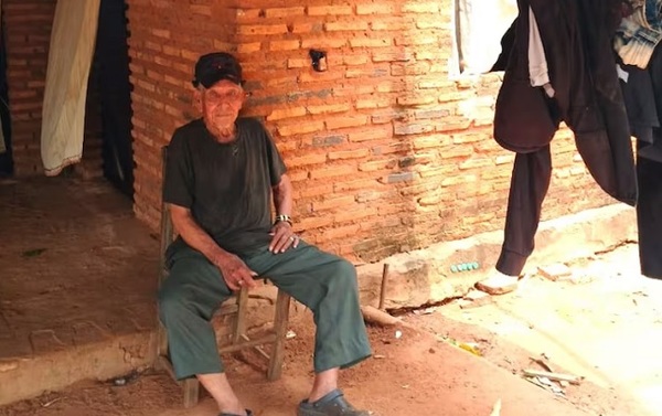 Abuelo de 89 años en Carapeguá pide volver al subsidio estatal de adultos mayores