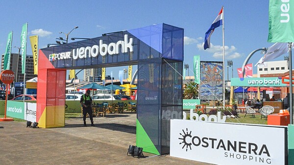 Exposur abrió sus puertas con ueno bank como aliado