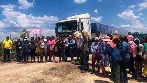 Cansados de cortes de luz, chaqueños bloquean caminos