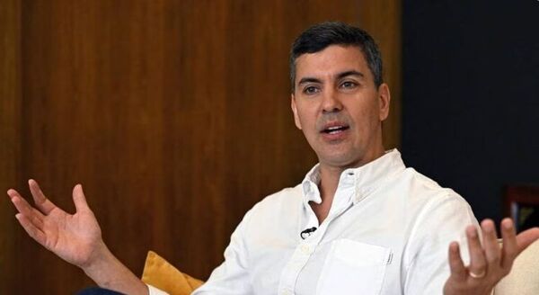 Santiago Peña promulga Ley que fusiona el INAN con Dinavisa