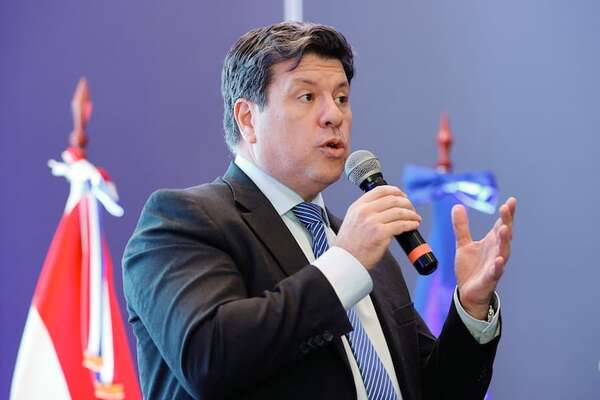 Ministro de Industria dice que una transición energética justa es clave para el desarrollo del país - Economía - ABC Color