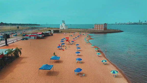 La arena convoca: Encarnación espera 30.000 personas en verano (turismo de compras acompañará a hoteles y gastronomía)