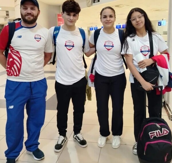 Team nacional de esgrima compite en copa del mundo juvenil