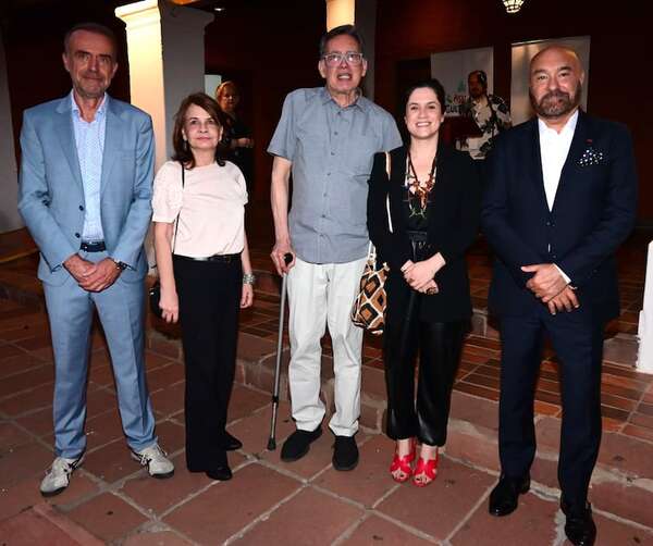 Jóvenes talentos recibieron Premio “Henri Matisse” - Sociales - ABC Color