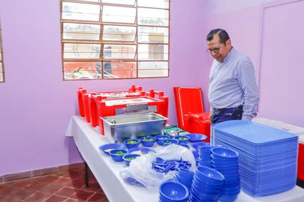 Gobierno asume que recortó Hambre Cero en Central, pero dice que no falta “ni un plato de comida” - Nacionales - ABC Color