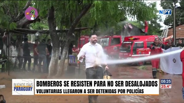 Fiscalía intentó desalojar a bomberos sin orden judicial