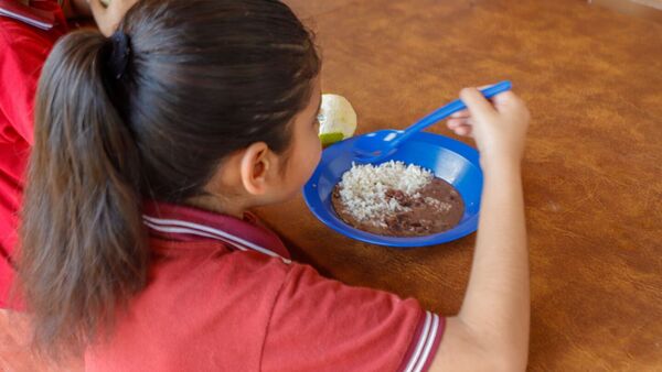 Hambre cero: 2.000 estudiantes quedaron sin alimentos en Itá, según denuncia