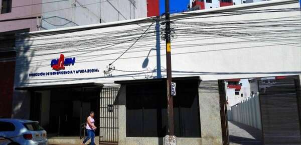 Pacientes recurren a Diben ante falta de insumos en hospitales públicos - Nacionales - ABC Color