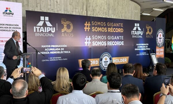 Itaipu rompe récord mundial de generación hidroeléctrica