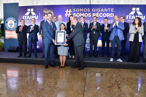 ITAIPU obtiene GUINNESS WORLD RECORDS por la mayor producción acumulada de energía hidroeléctrica • PARAGUAY TV