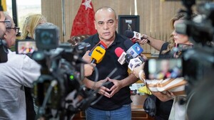 Bachi Núñez tras amenazas de Yamy Nal a la prensa: “No corresponde la agresión”