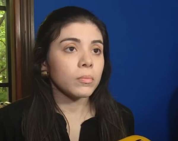 “Nepobabies”: hija de Líder Amarilla trabaja en el despacho de su padre, pero niega injerencia - Política - ABC Color