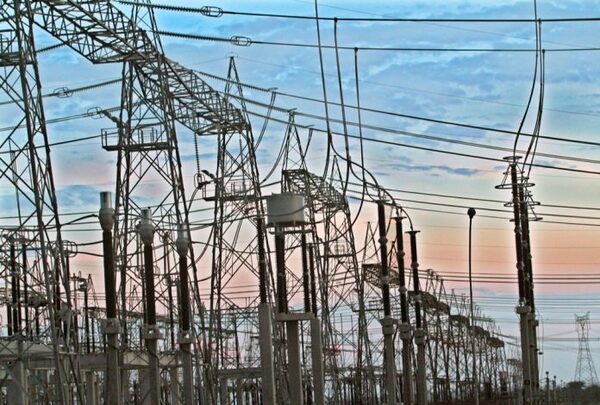 Histórico: Paraguay podrá exportar energía al mercado libre brasileño - El Trueno