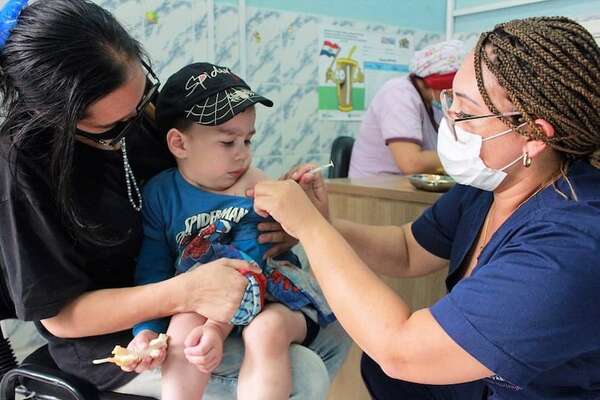 Paraguay recupera cobertura de vacunación tras pandemia. ¿Qué vacunas aplicar a un bebé? - Nacionales - ABC Color