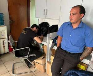 Caso Reis: tres funcionarios de Dinac van a juicio por tráfico internacional de drogas - Nacionales - ABC Color