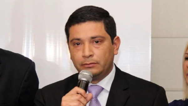 Juan Villalba irá a juicio oral por presunta violencia familiar